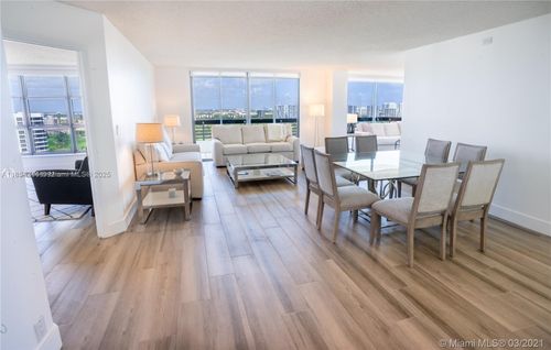 apt-2509-3530 Mystic Pointe Dr, Aventura, FL, 33180-4533 | Card Image