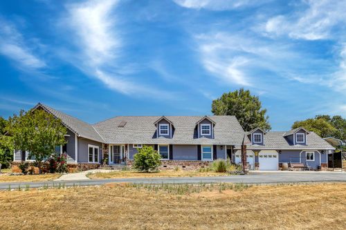 8656 Rose Marie Dr, Valley Springs, CA, 95252-8921 | Card Image