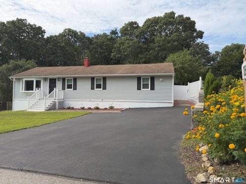 29 Blueberry Hill Rd, Groton, CT, 06340-4501 | Card Image
