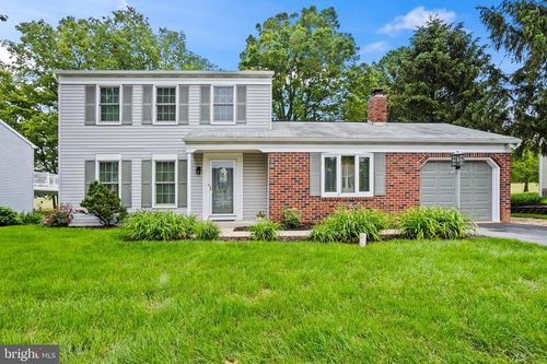 33 Rosewood Ln, MARIETTA, PA, 17547-9700 | Card Image
