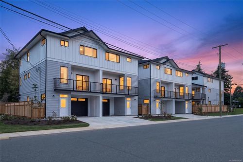 2022A Galerno Rd, Campbell River, BC, V9W6R8 | Card Image