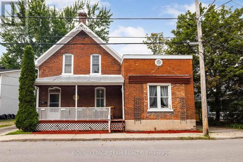 199-201 William Street, Carleton Place, ON, K7C1X2 | Card Image