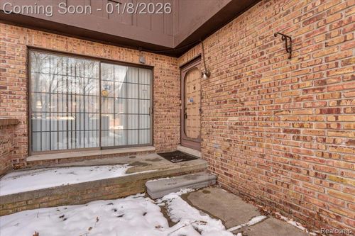 26134 Summerdale Drive, Southfield, MI, 48033 | Card Image