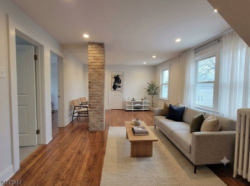 3-18 Olive St, Bloomfield, NJ, 07003-3247 | Card Image