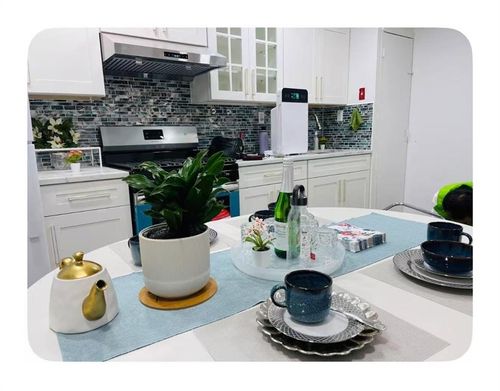 5b-4022 8th Ave, Brooklyn, NY, 11232-3706 | Card Image