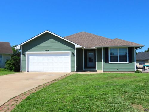 3909 Nw Fielding Ter, Topeka, KS, 66618-2673 | Card Image