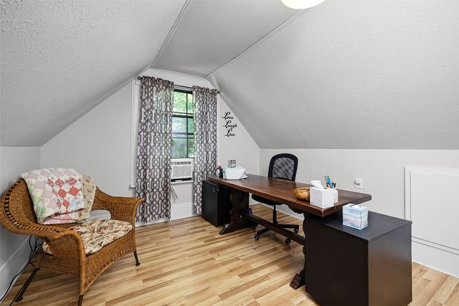 409 W Clark St, House other with 4 bedrooms, 2 bathrooms and 4 parking in Bartlett TX | Image 21