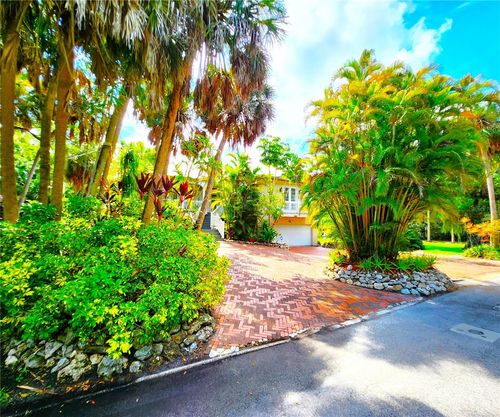 102 17th Street Ne, BRADENTON, FL, 34208 | Card Image