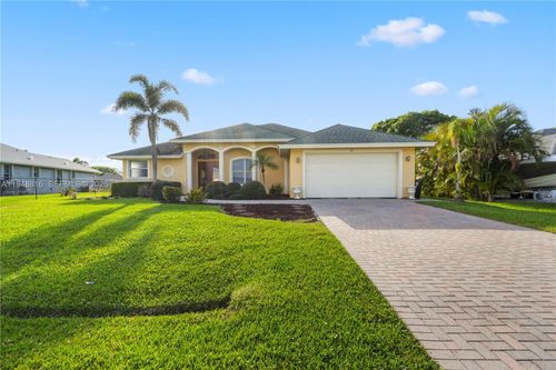 315 Se Fisk Rd, Port St. Lucie, FL, 34984-8921 | Card Image