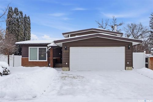 227 Sylvian Way, Saskatoon, SK, S7H5G1 | Card Image
