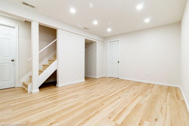 39 Naomi Crt, House other with 4 bedrooms, 3 bathrooms and 6 parking in Ancaster ON | Image 23