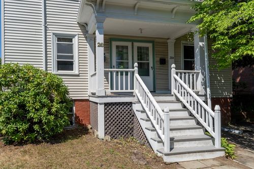 28 Forest St, Arlington, MA, 02476-4226 | Card Image