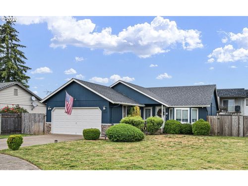 1055 Ash Grove Loop, Creswell, OR, 97426-9786 | Card Image