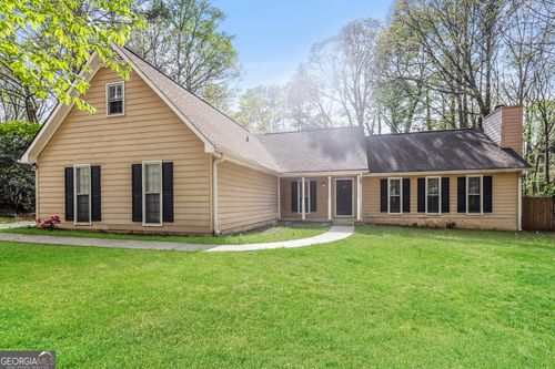 9183 Snipe Ln, Jonesboro, GA, 30236-5157 | Card Image