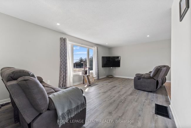 4318 County Rd 6, House other with 3 bedrooms, 2 bathrooms and 6 parking in Yarker ON | Image 14