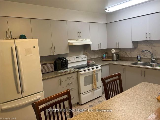 202 - 5222 Portage Rd, Condo with 2 bedrooms, 1 bathrooms and 1 parking in Niagara Falls ON | Image 7
