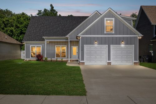 173 Jesse Dr, Pleasant View, TN, 37146-2502 | Card Image