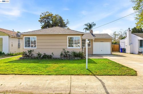 16035 Via Descanso, San Lorenzo, CA, 94580-2411 | Card Image