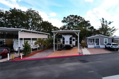 402 Golfview Dr, DAVENPORT, FL, 33837-2589 | Card Image