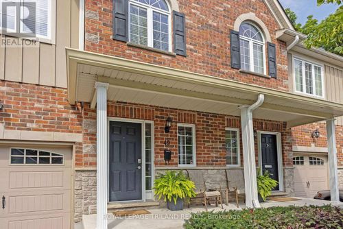 49 Orchard St, London, ON, N6J2R4 | Card Image