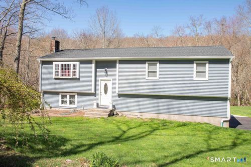 27 Old Skinner St, East Hampton, CT, 06424-1804 | Card Image