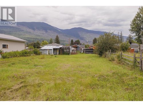 874 3rd Ave, Mcbride, BC, V0J | Card Image