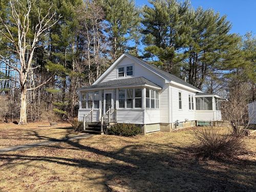 52 Carpenter St, Seekonk, MA, 02771-1105 | Card Image