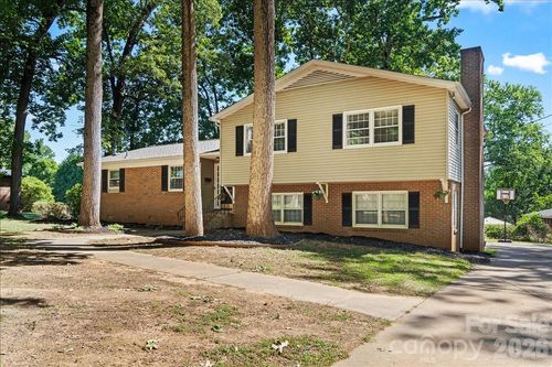 5-2010 Saratoga Dr, Gastonia, NC, 28056-6542 | Card Image