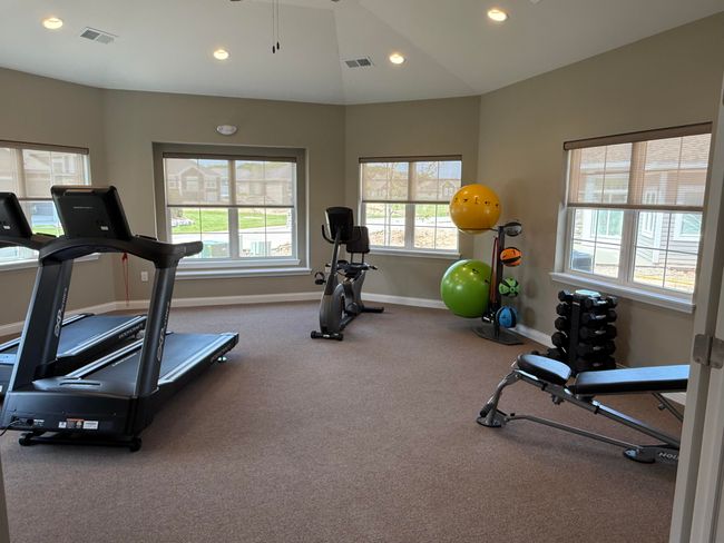 913 S Mary Grace Ct, Condo with 2 bedrooms, 2 bathrooms and null parking in Grafton WI | Image 16