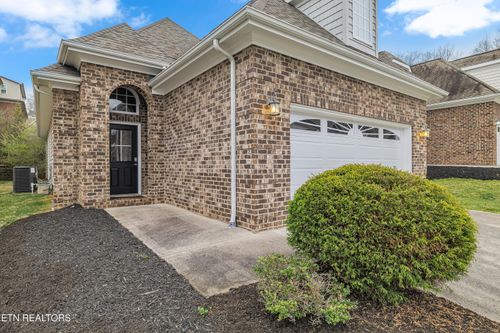 1036 Gothic Manor Ln, Knoxville, TN, 37923-6788 | Card Image