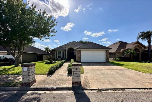 411 Sycamore Avenue, Mission, TX, 78572 | Card Image