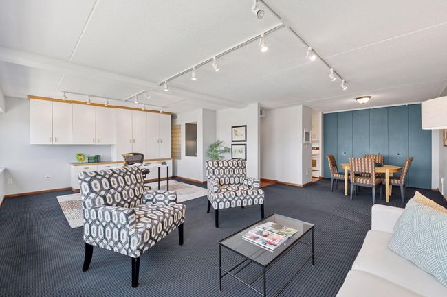 Flexible Great room living space | Image 5