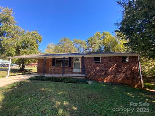 1155 Bridges Dr, Forest City, NC, 28043-6122 | Card Image