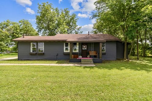 601 E San Saba St, Wortham, TX, 76693-4570 | Card Image