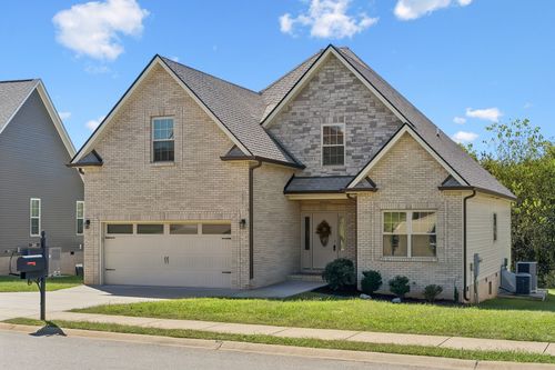 216 Bluebriar Trce, Clarksville, TN, 37043-2086 | Card Image