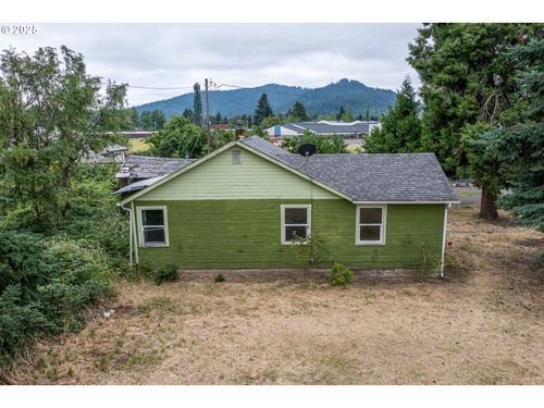 740 Filbert Ln, Springfield, OR, 97478-6581 | Card Image
