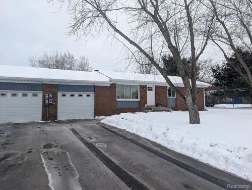 2897 Spring Hill Drive, Genoa Township, MI, 48843 | Card Image