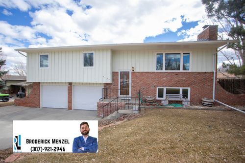 2153 W 42nd St, Casper, WY, 82604-5001 | Card Image