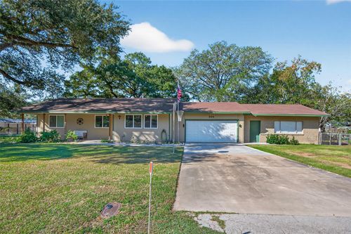 204 King Dr, Columbus, TX, 78934-2060 | Card Image