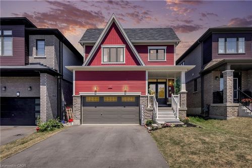 44 Santos Dr, Caledonia, ON, N3W0H2 | Card Image