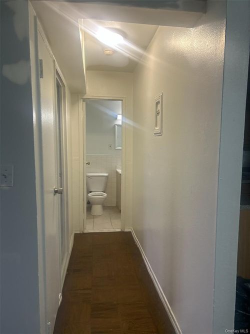 36c-590 Fulton Ave, Hempstead, NY, 11550-4352 | Card Image