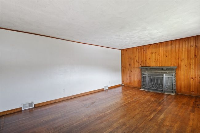 2034 Washington Blvd, House other with 3 bedrooms, 2 bathrooms and 2 parking in Glassport PA | Image 6