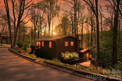 806 Dogwood Drive, Boone, NC, 28607 | Card Image