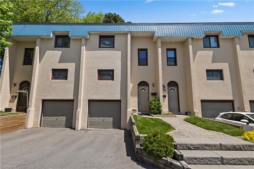 611 Francis Rd, Burlington, ON, L7T3X6 | Card Image
