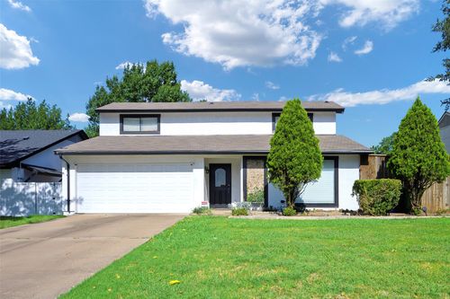 2707 Colonial Dr, Carrollton, TX, 75007-5711 | Card Image