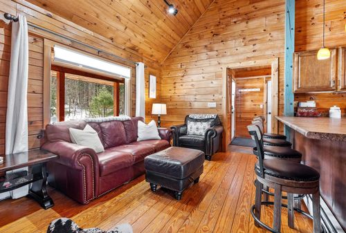 284 Nutting Rd, Sunapee, NH, 03782-3725 | Card Image