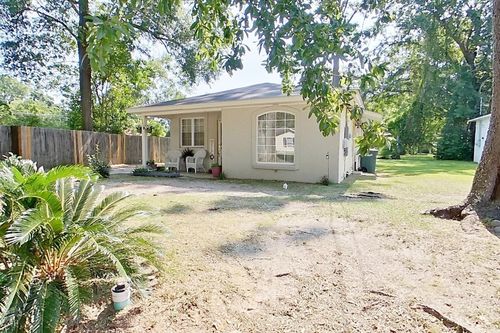 1003 Wright St, Thomasville, GA, 31792-7040 | Card Image