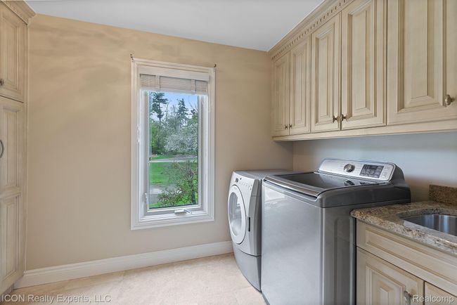 5215 Deer Run Cir, House other with 5 bedrooms, 7 bathrooms and null parking in Orchard Lake MI | Image 23