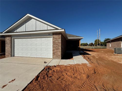 922 Hudson Road, Chickasha, OK, 73018 | Card Image