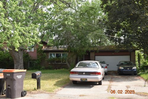 5105 Bridle Creek Ct Se, Grand Rapids, MI, 49508-4940 | Card Image